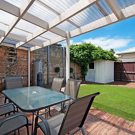 Historic Central Cottage In Warrnambool Room photo